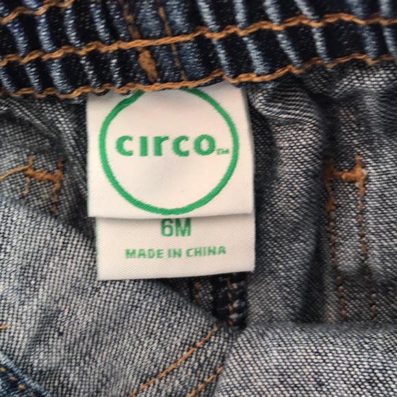 Jean Shorts from Circo - Picture 3 of 4